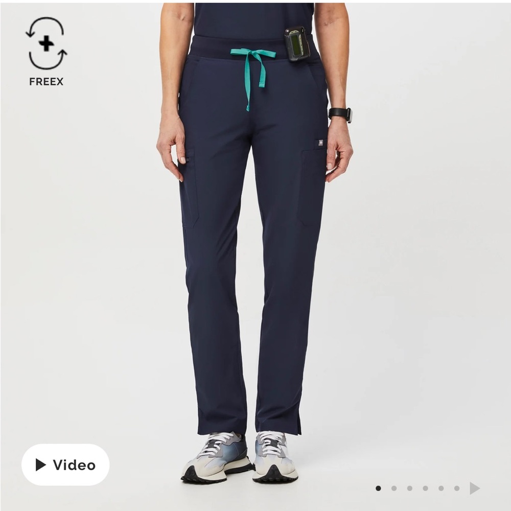 Yola FREEx Lined Skinny Scrub Pants 2.0